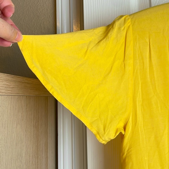 Maternity Top- NWT - Picture 6 of 6